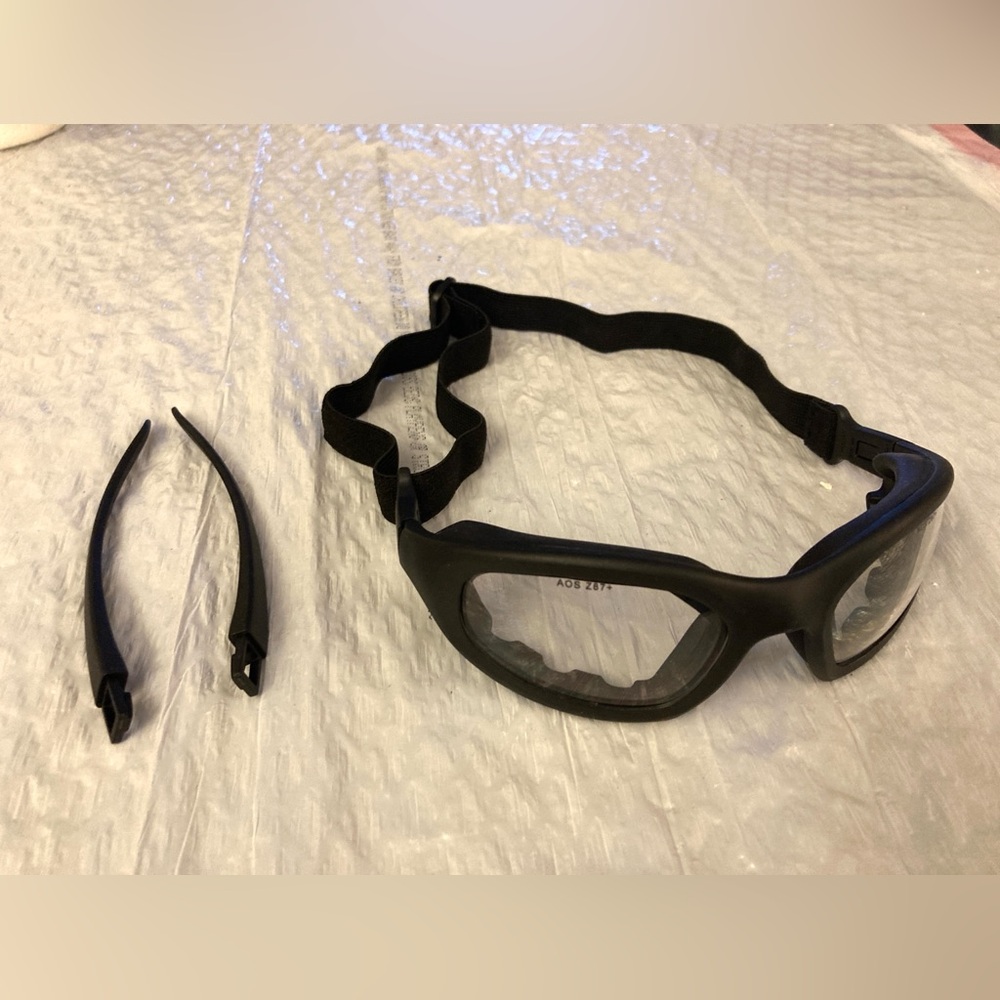 PELTOR Impact/Dust Resistant Goggle: Black, Wraparound Goggles, Polycarbonate - Picture 10 of 16